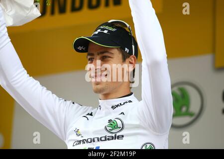 Peter Sagan de Slovaquie la circonscription de Cannondale célèbre son blanc sur le podium lors du Tour de France, UCI World Tour 2014, Stage 3, Cambridge - Londres (GBR) (155 km), le 7 juillet 2014 - photo Manuel Blondau / AOP Press / DPPI Banque D'Images