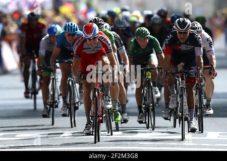 Alexander Kristoff de Norvège (C) l'équitation pour l'équipe Katusha sprints à gagner pendant le Tour de France, UCI World Tour 2014, étape 15, Tallard - Nîmes (222 km), le 20 juillet 2014 - photo Manuel Blondau / AOP Press / DPPI Banque D'Images