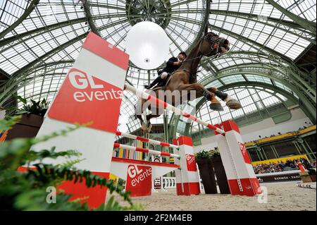 Illustration, Jérôme Hurel à Urano (FRA) - Prix GL Evénements - pendant les Saut Hermes au Grand Palais de Paris, France, du 14 au 16 mars 2014. Photo Christophe Bricot / DPPI Banque D'Images