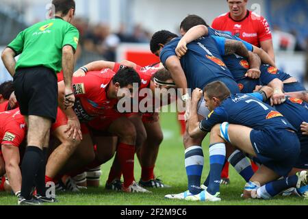 François Bordewie (L) et Jean-Charles Orioli de RC Toulon lors du match français Top 14 des rugby entre Castres Olympique et RC Toulon au stade Pierre Antoine, à Castres, France, le 8 novembre 2014 . Photo Manuel Blondau / AOP PRESSE / DPPI Banque D'Images