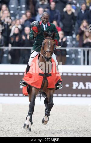 Abdelkebir OUADDAR monte rapidement de Kreisker pendant le Grand Prix des Saut-Hermès , Grand-Palais, le 20 mars 2016, à Paris, France - photo Christophe Bricot / DPPI Banque D'Images