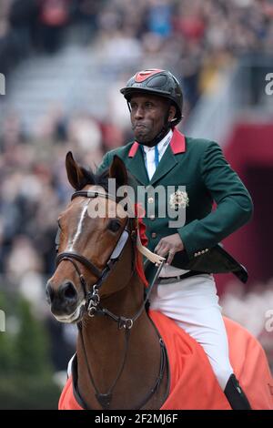 Abdelkebir OUADDAR monte rapidement de Kreisker pendant le Grand Prix des Saut-Hermès , Grand-Palais, le 20 mars 2016, à Paris, France - photo Christophe Bricot / DPPI Banque D'Images