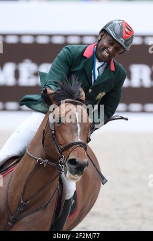 Abdelkebir OUADDAR monte rapidement de Kreisker pendant le Grand Prix des Saut-Hermès , Grand-Palais, le 20 mars 2016, à Paris, France - photo Christophe Bricot / DPPI Banque D'Images