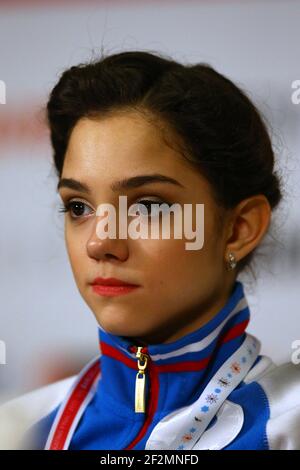 Evgenia Meddeva, de Russie, est photographiée lors de la conférence de presse de la finale du Grand Prix de patinage artistique de l'UIP 2015-2016, au Centre de congrès de Barcelone, à Barcelone, Espagne, le 12 décembre 2015. Photo : Manuel Blondau/AOP.Press/DPPI Banque D'Images