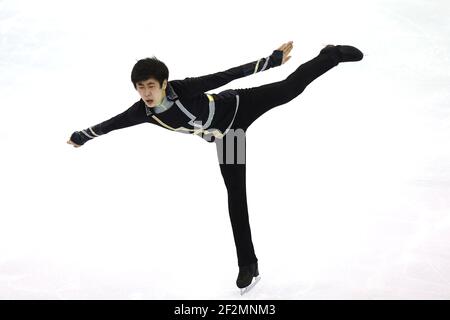 Boyang Jin, de Chine, participe au programme Men Free lors de la finale du Grand Prix de patinage artistique de l'UIP 2015-2016, au Centre des congrès de Barcelone, à Barcelone, Espagne, le 12 décembre 2015. Photo : Manuel Blondau/AOP.Press/Corbis Banque D'Images