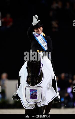 Isabell WERTH (GER) à cheval WEIHEGOLD OLD, Champion du monde, lors des finales de la coupe du monde FEI à l'Hôtel Accor Arena - avril 11-15, le 14 avril 2018, à Paris, France - photo Christophe Bricot / DPPI Banque D'Images