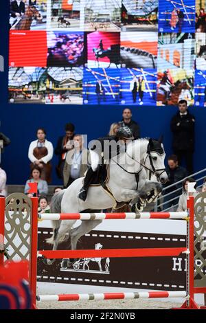 France, Paris : Olivier Robert (FRA) à cheval Vangog du Mas Garnier pendant le Saut-Hermès, Grand-Palais, le 24 mars 2019, à Paris, France - photo Christophe Bricot / DPPI Banque D'Images