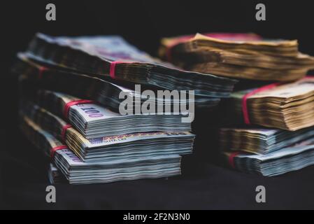 Gros plan d'une pile de billets Lei Banque D'Images