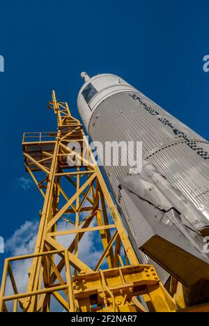 Regarder la fusée exposée au contrôle de la mission de la NASA au Johnson Space Center Houston Texas. Banque D'Images