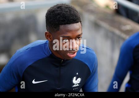 Ousmane Dembele, l'avant-projet français, regarde pendant l'entraînement de Team of France avant le match de qualification de la coupe du monde de la FIFA 2018 entre le Luxembourg et la France le 24 mars 2017 au stade Josy Barthel à Luxembourg - photo Benjamin Cremel / DPPI Banque D'Images