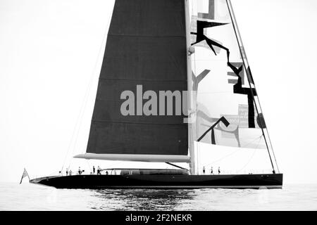 VOILE - AGLAIA SLOOP SUPERYACHT - MONACO - 27/05/2012 - PHOTO : CHRISTOPHE LAUNAY / DPPI - Yacht à voile Aglaia à 66 mètres (216.5 pieds) a été lancé plus tôt en mars par le chantier naval néerlandais Vitters - le Superyacht AGLAIA sloop (coque numéro 3063) conçu par Dubois Naval Architects avec un design intérieur par Redman Whaiely Dixon Banque D'Images