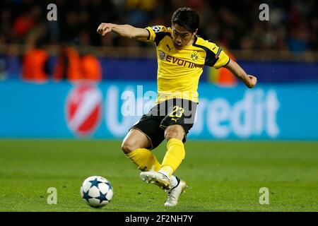 Shinji Kagawa, milieu de terrain de Borussia Dortmund, joue le ballon lors de la finale du quart de finale de la Ligue des champions de l'UEFA, 2e jambe, match de football entre MONACO ET Borussia Dortmund le 19 avril 2017 au stade Louis II de Monaco - photo Benjamin Cremel / DPPI Banque D'Images