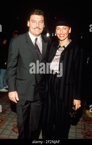 Stacy Keach et Malgosia Tomassi 1988 crédit: Ralph Dominguez/MediaPunch Banque D'Images