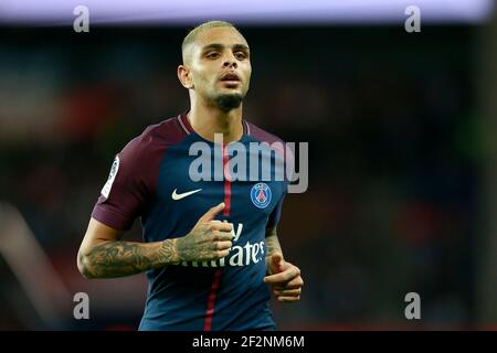 Le défenseur français de Paris Saint-Germain Layvin Kurzawa court lors du match de football L1 du championnat français entre Paris Saint-Germain (PSG) et Toulouse, le 20 août 2017, au Parc des Princes, à Paris, France - photo Benjamin Cremel / DPPI Banque D'Images