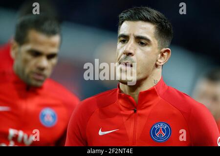 Le défenseur espagnol de Paris Saint Germain Yuri Berchiche lors du championnat de France Ligue 1 match de football entre Paris Saint-Germain et OGC Nice le 27 octobre 2017 au stade du Parc des Princes à Paris, France - photo Benjamin CREMEL / DPPI Banque D'Images