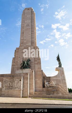 Monument commémoratif du drapeau national situé à Rosario, en Argentine. Monumento a la Bandera. Tour principale. Banque D'Images