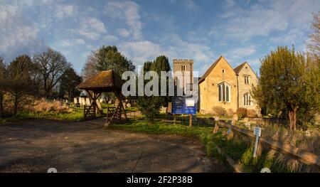 St John's Church Layhams Rd, West Wickham BR4 9HN, architecture religieuse au Royaume-Uni Banque D'Images