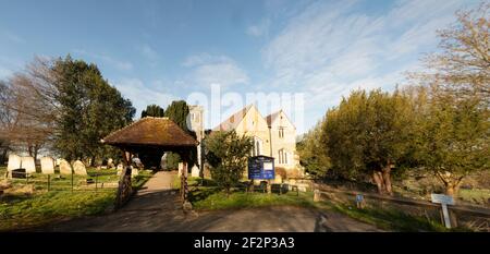 St John's Church Layhams Rd, West Wickham BR4 9HN, architecture religieuse au Royaume-Uni Banque D'Images