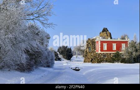 Villa Hamilton sur l'île rocheuse de Stein dans le parc Wörlitzer, Saxe-Anhalt, Allemagne Banque D'Images