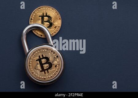 Cadenas Bitcoin. Concept de sécurité et de sûreté de l'investissement en crypto-monnaie Banque D'Images