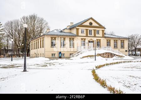 Centre de l'artisanat traditionnel au Manoir Houvalt à Maisiagala, ville historique de la municipalité du district de Vilnius, Lituanie, situé à environ 25 km Banque D'Images