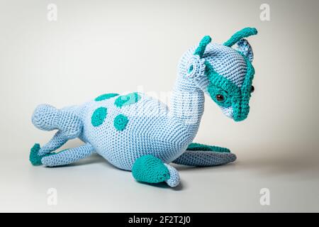 Amigurumi Nessi Sea Monster en laine de Bavière Banque D'Images