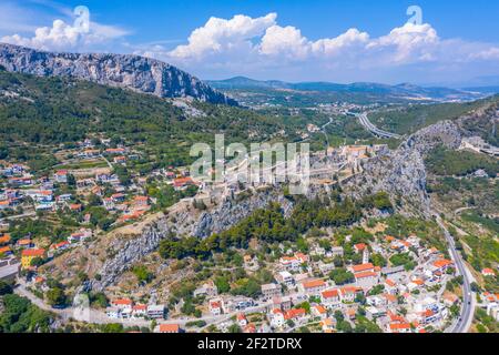 Vue aérienne de la forteresse de Klis près de Split, Croatie Banque D'Images