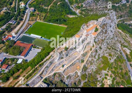Vue aérienne de la forteresse de Klis près de Split, Croatie Banque D'Images