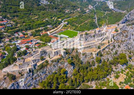 Vue aérienne de la forteresse de Klis près de Split, Croatie Banque D'Images