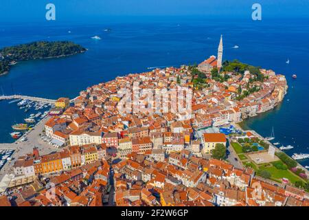 Vue aérienne de la ville croate de Rovinj Banque D'Images