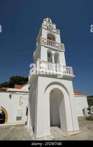 Notre monastère Lady Tsambika. Rhodes. Grèce. La légende est, que toute femme, qui a des problèmes, ayant des enfants devrait aller là (pieds nus), pour prier t Banque D'Images