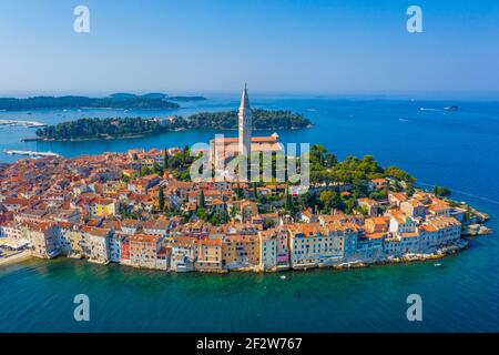 Vue aérienne de la ville croate de Rovinj Banque D'Images