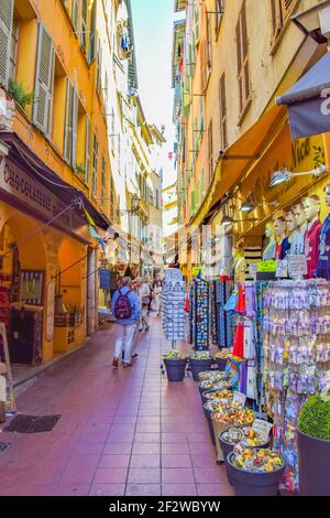 Boutiques de souvenirs dans le Vieux Nice, Sud de la France Banque D'Images