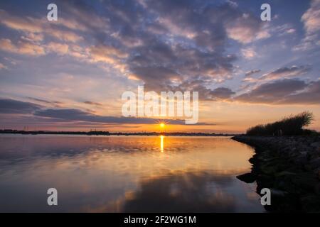 Le quart de soir, trous Bay, Poole Banque D'Images