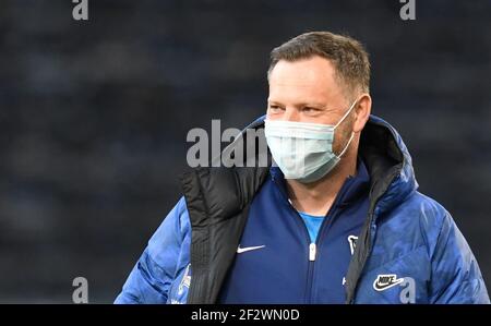 Dortmund, Allemagne. 13 mars 2021. Football: Bundesliga, Borussia Dortmund - Hertha BSC, Matchday 25 au Parc signal Iduna. L'entraîneur de Hertha Pal Dardai arrive au stade. NOTE IMPORTANTE: Conformément aux règlements de la DFL Deutsche Fußball Liga et de la DFB Deutscher Fußball-Bund, il est interdit d'utiliser ou d'avoir utilisé des photos prises dans le stade et/ou du match sous forme de séquences d'images et/ou de séries de photos de type vidéo. Credit: Bernd Thissen/dpa/Alay Live News Banque D'Images