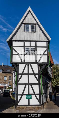 Bügeleisenhaus historique, bâtiment en fer plat, construit en 1611, maintenant musée, Hattingen, région de la Ruhr, Rhénanie-du-Nord-Westphalie, Allemagne Banque D'Images