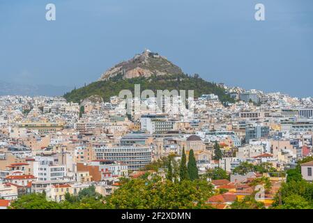 Vue sur la colline de Lycabetus à Athènes, Grèce Banque D'Images