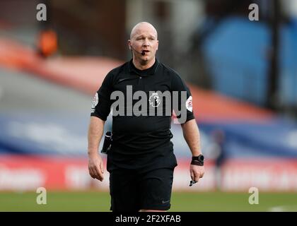 Selhurst Park, Londres, Royaume-Uni. 13 mars 2021. Anglais Premier League football, Crystal Palace versus West Bromwich Albion; Referee Simon Hooper crédit: Action plus Sports/Alamy Live News Banque D'Images