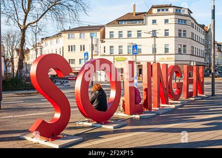 SOLINGEN, ALLEMAGNE - 06 MARS 2021 : gare de Solingen, Hauptbahnhof, Rhénanie-du-Nord-Westphalie, Allemagne Banque D'Images