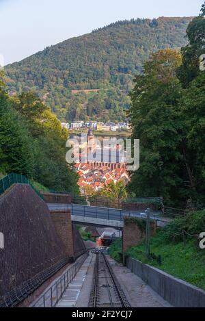 Téléphérique de montagne menant à la colline Königstuhl à Heidelberg, en Allemagne Banque D'Images