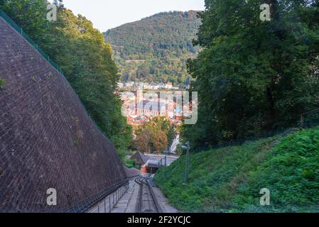 Téléphérique de montagne menant à la colline Königstuhl à Heidelberg, en Allemagne Banque D'Images