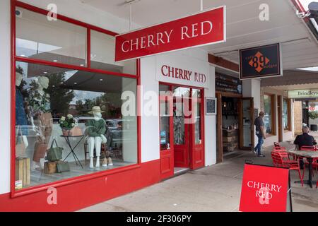 Centre-ville de Mudgee et magasin de vêtements Cherry Red, Nouvelle-Galles du Sud, Australie Banque D'Images