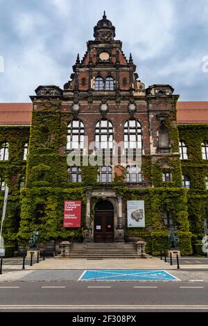 Wroclaw, Pologne - Mai 19 2020 : façade du bâtiment du Musée national à Wroclaw Banque D'Images