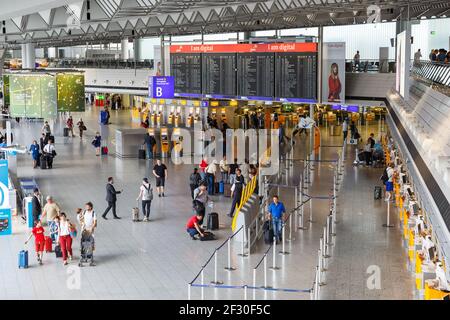 Francfort, Allemagne - 27 mai 2018 : terminal 1 de l'aéroport de Francfort (FRA) en Allemagne. Banque D'Images