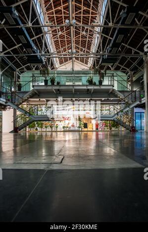 Espace vide dans une ancienne usine faisant désormais partie de la zone industrielle créative Bridge 8 sur Jianguo Middle Road, Huangpu District, Shanghai, Chine, Asie. Banque D'Images