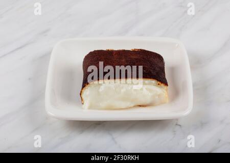 Désert traditionnel turc Kazandibi. Pudding au lait. Banque D'Images