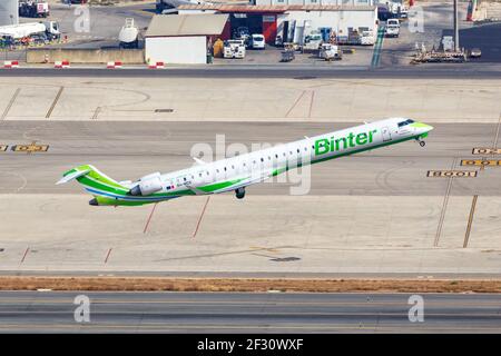 Palma de Majorque, Espagne - 21 juillet 2018 : photo aérienne d'un avion Binter Bombardier CRJ-1000 à l'aéroport de Palma de Majorque en Espagne. Banque D'Images