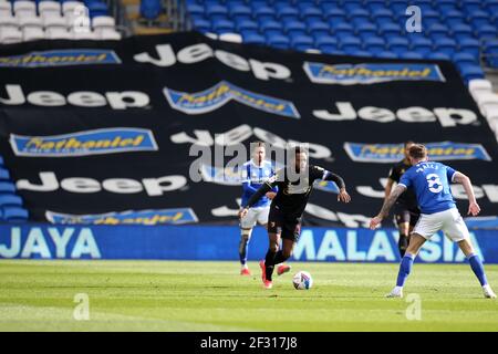 Cardiff, Royaume-Uni. 13 mars 2021. Nathaniel Chalobah de Watford (c) en action. Match de championnat EFL Skybet, Cardiff City et Watford au Cardiff City Stadium de Cardiff, pays de Galles, le samedi 13 mars 2021. Cette image ne peut être utilisée qu'à des fins éditoriales. Utilisation éditoriale uniquement, licence requise pour une utilisation commerciale. Aucune utilisation dans les Paris, les jeux ou les publications d'un seul club/ligue/joueur. photo par Andrew Orchard/Andrew Orchard sports Photography/Alamy Live News crédit: Andrew Orchard sports Photography/Alamy Live News Banque D'Images