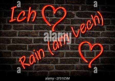 Leuchtreklame, ICH liebe Rain (Am Lech), Bayern, Deutschland, Europa | Publicité éclairée, J'aime Rain (Am Lech), Bavière, Allemagne, Europe Banque D'Images