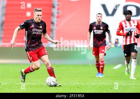 EINDHOVEN, PAYS-BAS - MARS 14: Jens Toornstra de Feyenoord Rotterdam pendant le match néerlandais Eredivisie entre le PSV Eindhoven et le Feyenoord Rotterdam Banque D'Images